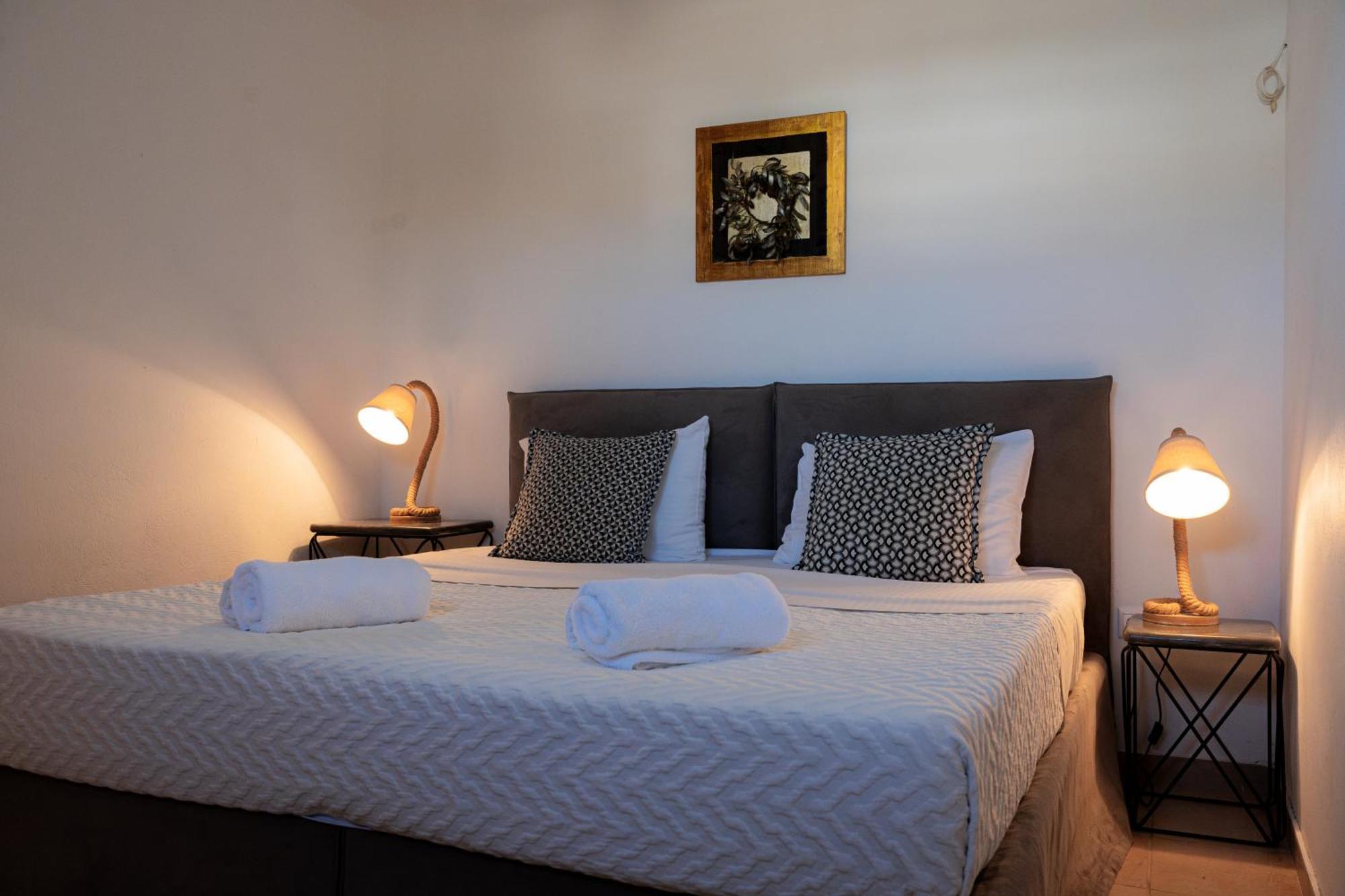 טורלוס Paradisia Villas מראה חיצוני תמונה